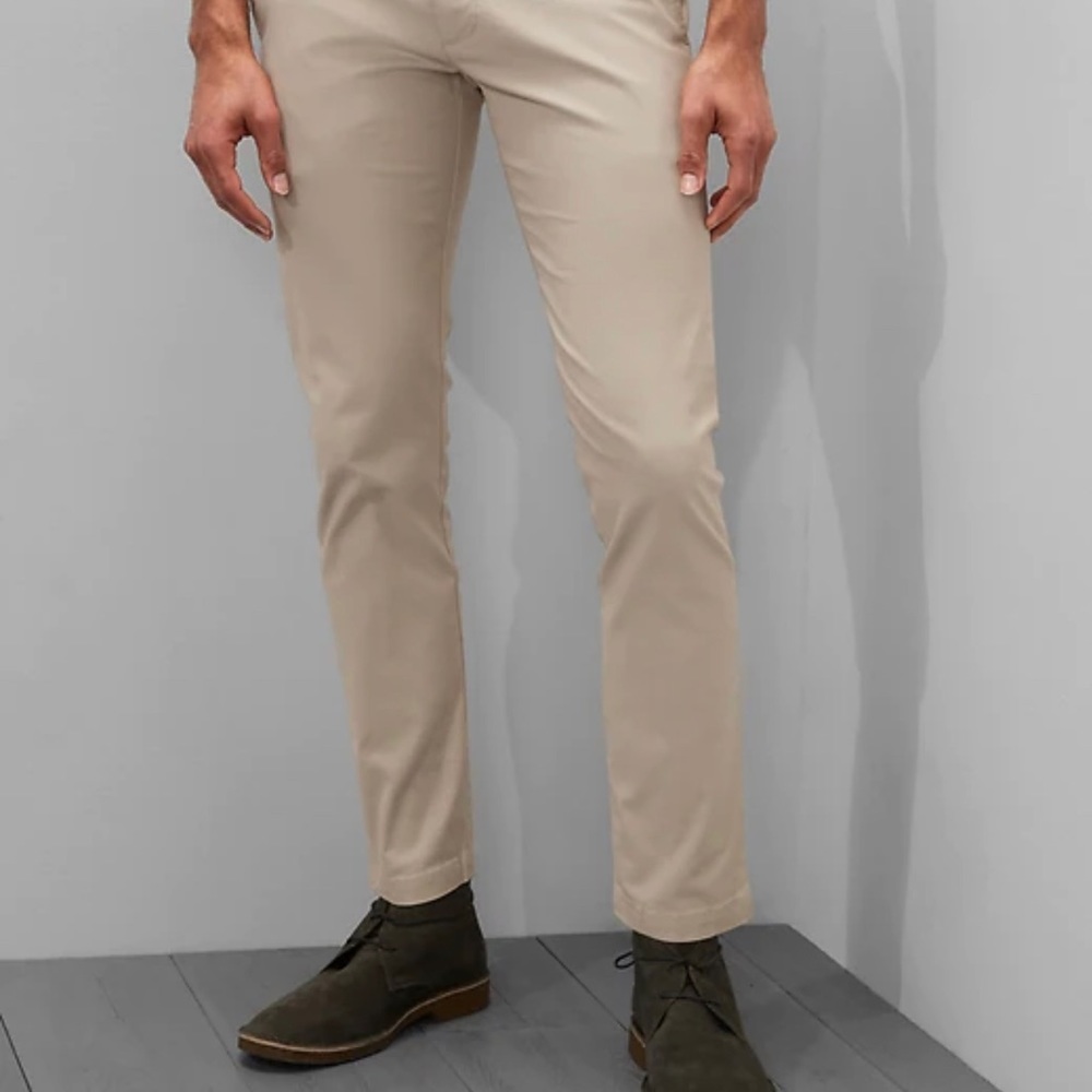NWT men’s slim-fit stretch chino pants